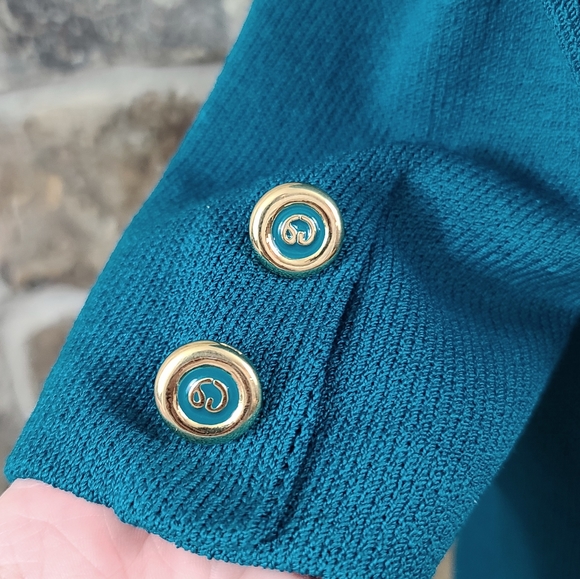 SOLD St John 6 8 Santana Knit Skirt Suit - Picture 5 of 11